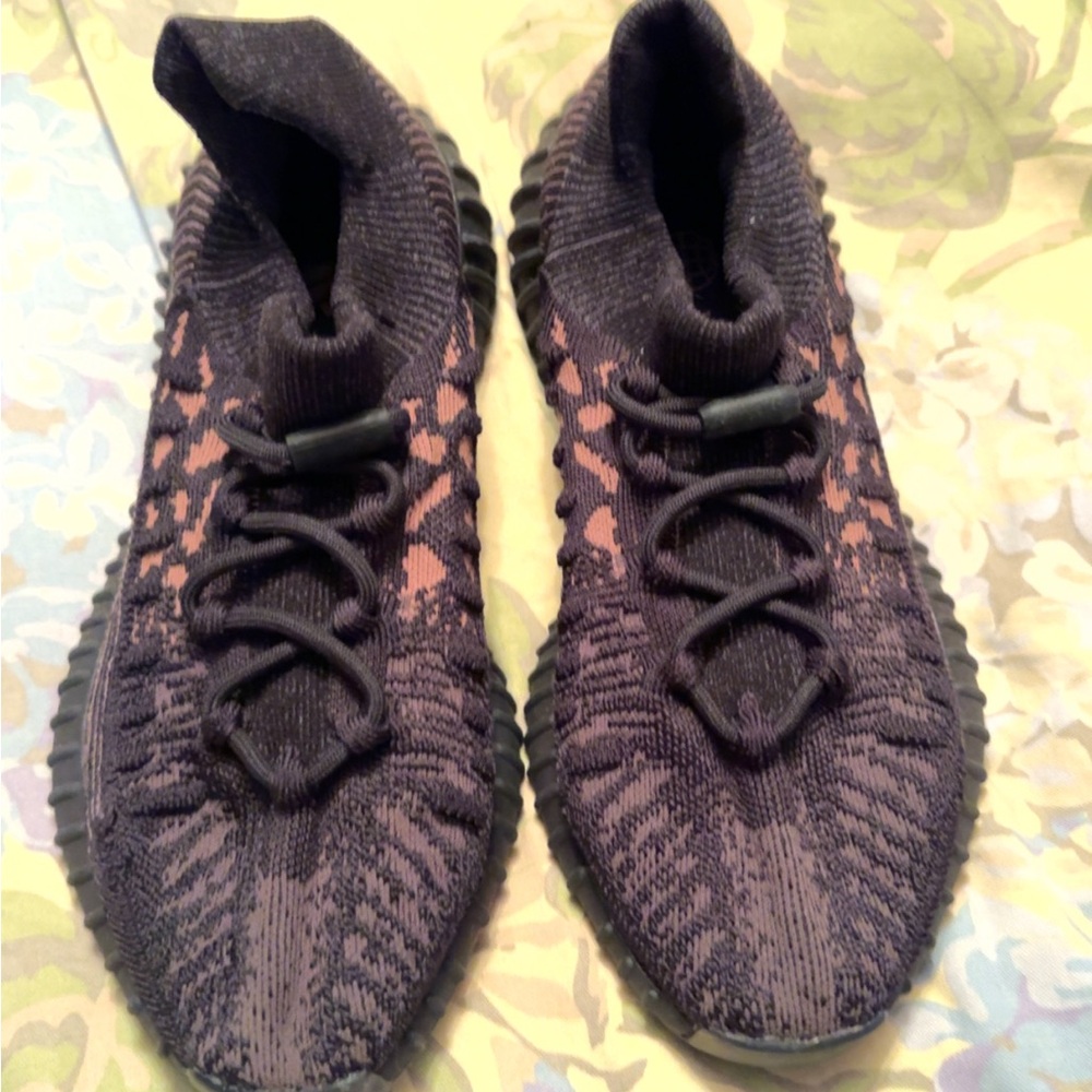 Yeezy Black Knit Sneakers with Subtle Brown Detail
